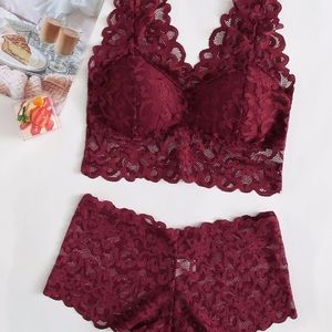 Lace lingerie set